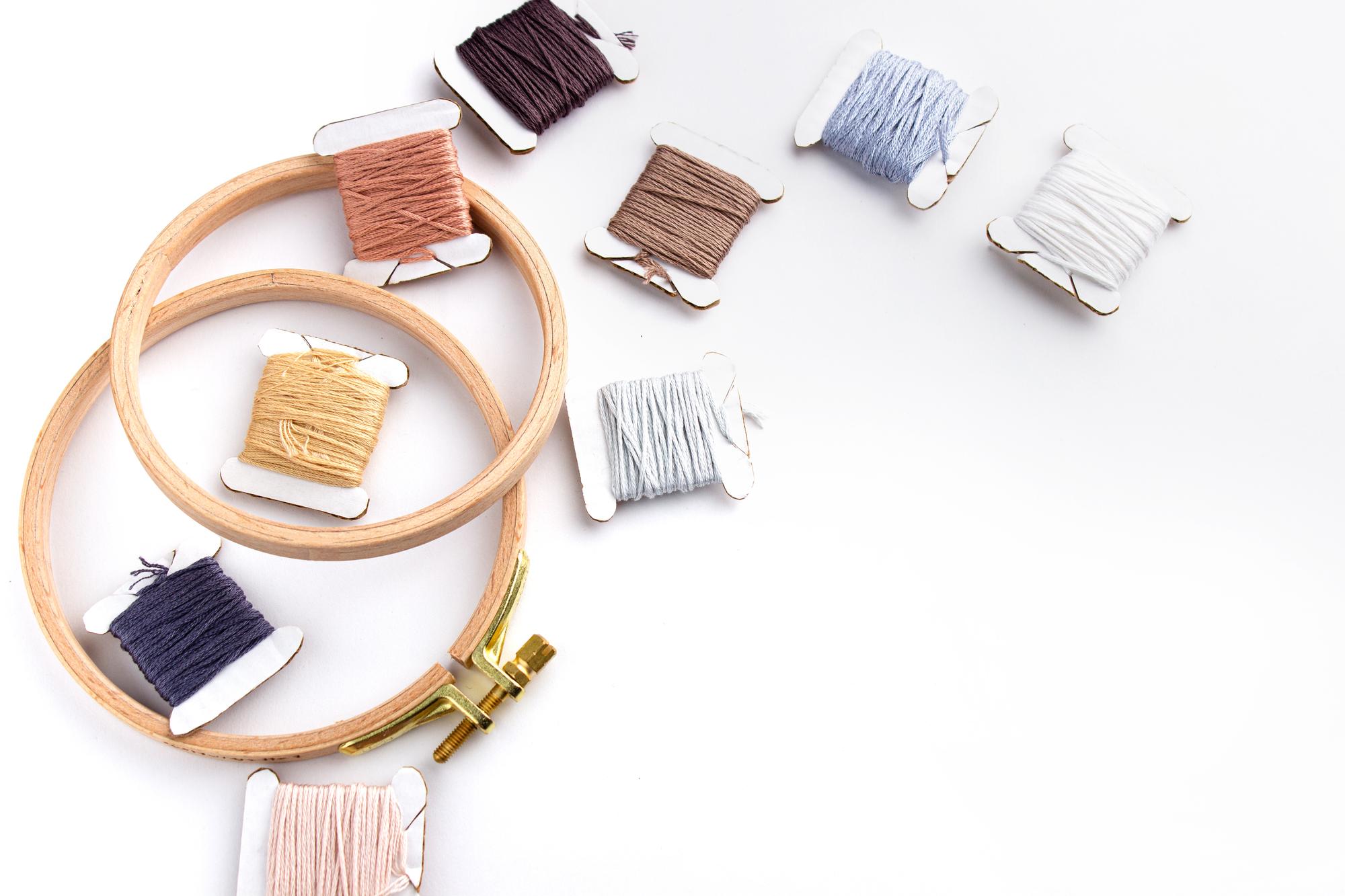  próbki haftu i katalog nici